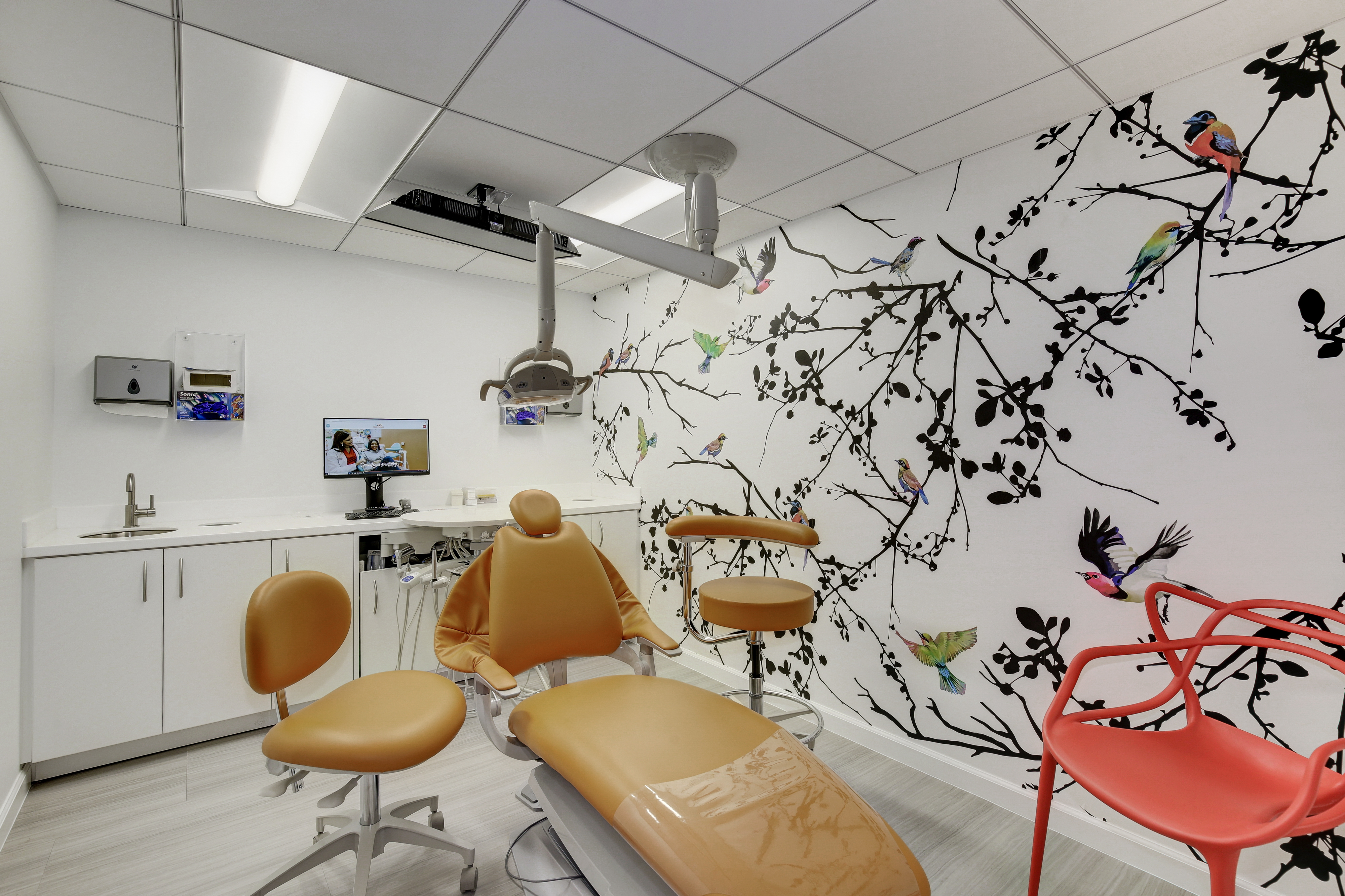 704CE9EE EEC8 46AB 8CA8 0C5E920584D1