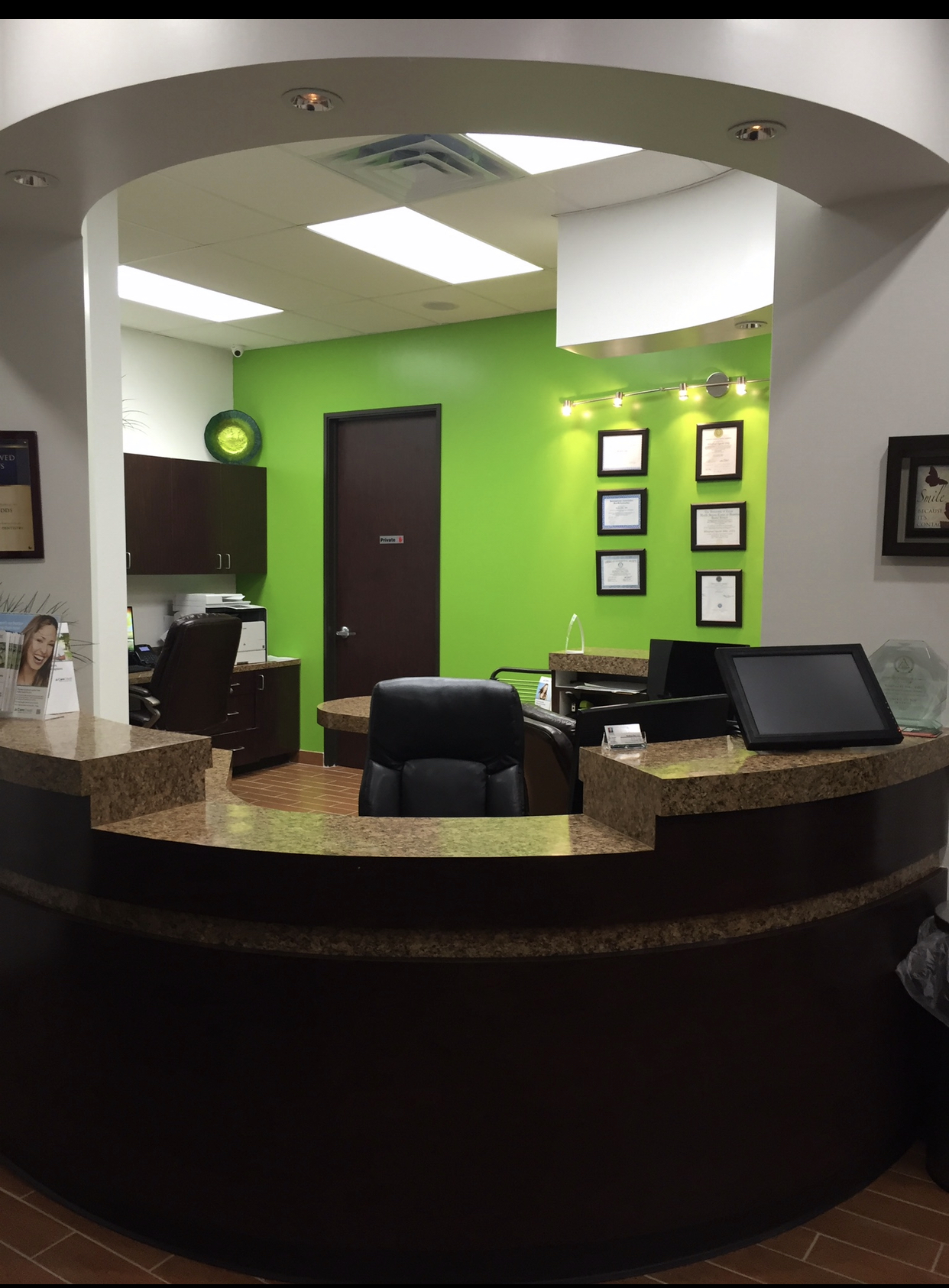 C0FDEE7E 7373 4CDB B08B 19A7B7782A3B